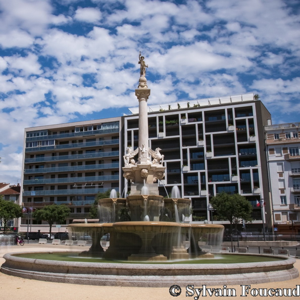 20220628 - Valence - La Fontaine Monumentale (1).jpg